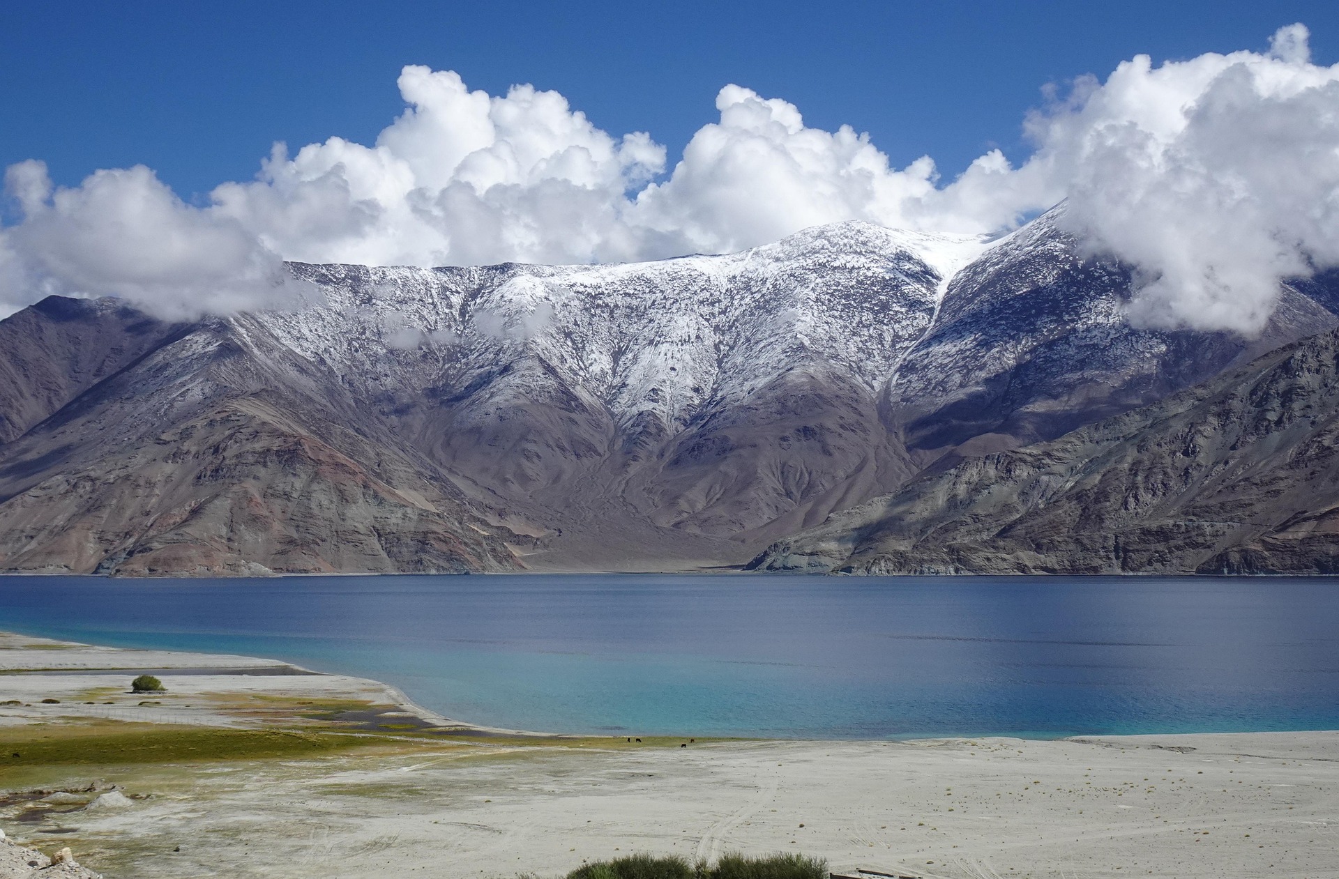 Heaven on Earth: Exploring the Breathtaking Beauty of Leh Ladakh